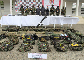 Golpe a ‘Los Pachencas’: Ejército descubre campamento para 140 hombres y decomisa arsenal en la Sierra Nevada