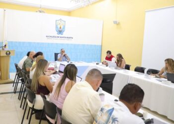 Carlos Pinedo acelera proyectos estratégicos para transformar Santa Marta