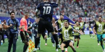 ¡Argentina es finalista! La Albiceleste remontó ante Inglaterra y disputará el título del Mundial frente a España