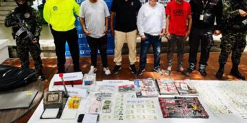 A prisión domiciliaria presuntos falsificadores que habrían fabricado documentos para ‘Los Pachencas’