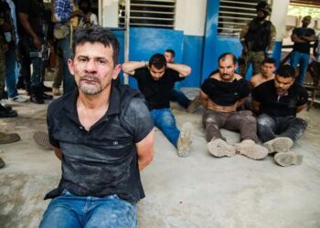 Migración Colombia lanza alerta para evitar que colombianos sean engañados y reclutados para conflictos armados en el exterior
