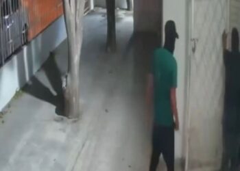 Roban cerca de $60 millones en una vivienda de Santa Marta; delincuentes armados huyeron antes de la llegada de la Policía