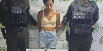 Cae presunta cobradora de extorsiones en Magdalena: fue sorprendida cuando iba a recibir dinero de una víctima