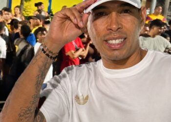 Tragedia en la vía Alterna: dos primos mueren tras brutal choque en motocicleta