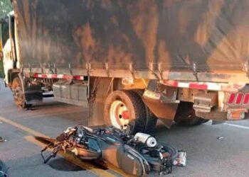 Motociclista muere tras chocar contra camión en la vía El Banco–Tamalameque