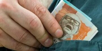 Cajar defiende los ‘impuestos saludables’ y cuestiona proyecto que busca eliminarlos