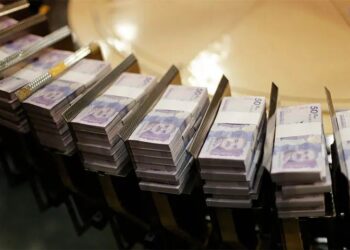 Gobierno Petro habría dejado las cuentas peor de lo previsto: Hacienda alerta por crisis fiscal