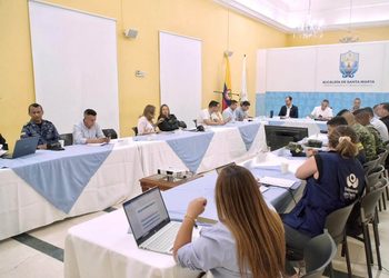 Alcalde Carlos Pinedo lidera Consejo de Seguridad Ampliado y pide respaldo del Gobierno Nacional ante escalada criminal