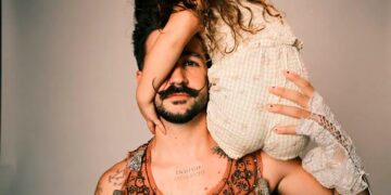 Camilo sorprende con ‘Para cuando sean mayores’, su álbum más íntimo y personal
