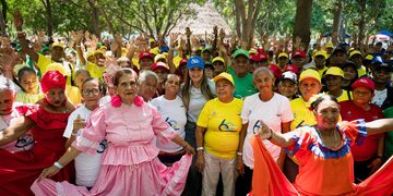 Más de 500 adultos mayores participaron en el inicio de las Olimpiadas 60 Pro en Santa Marta