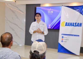 Banasan y la Fundación Banasan entregan bonos de alimentación y capacitación técnica a pequeños productores en la Zona Bananera