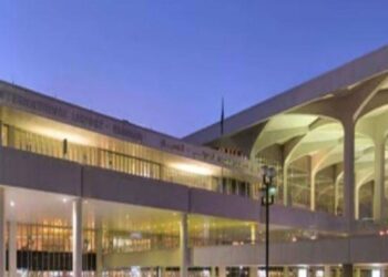 Ataque atribuido a los hutíes genera alarma en aeropuerto de Arabia Saudita