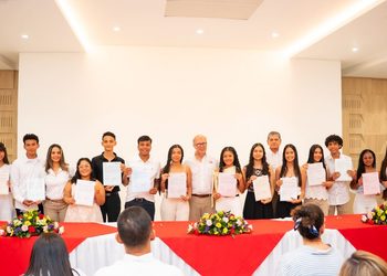 Drummond destaca avances educativos en cinco municipios del Cesar: más bachilleres llegan a la universidad