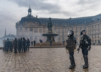 París declara toque de queda en dos zonas ante nuevas manifestaciones