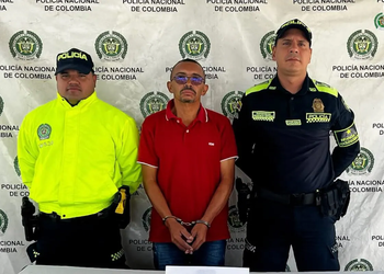 Capturado docente por presuntos delitos sexuales contra un estudiante menor de edad
